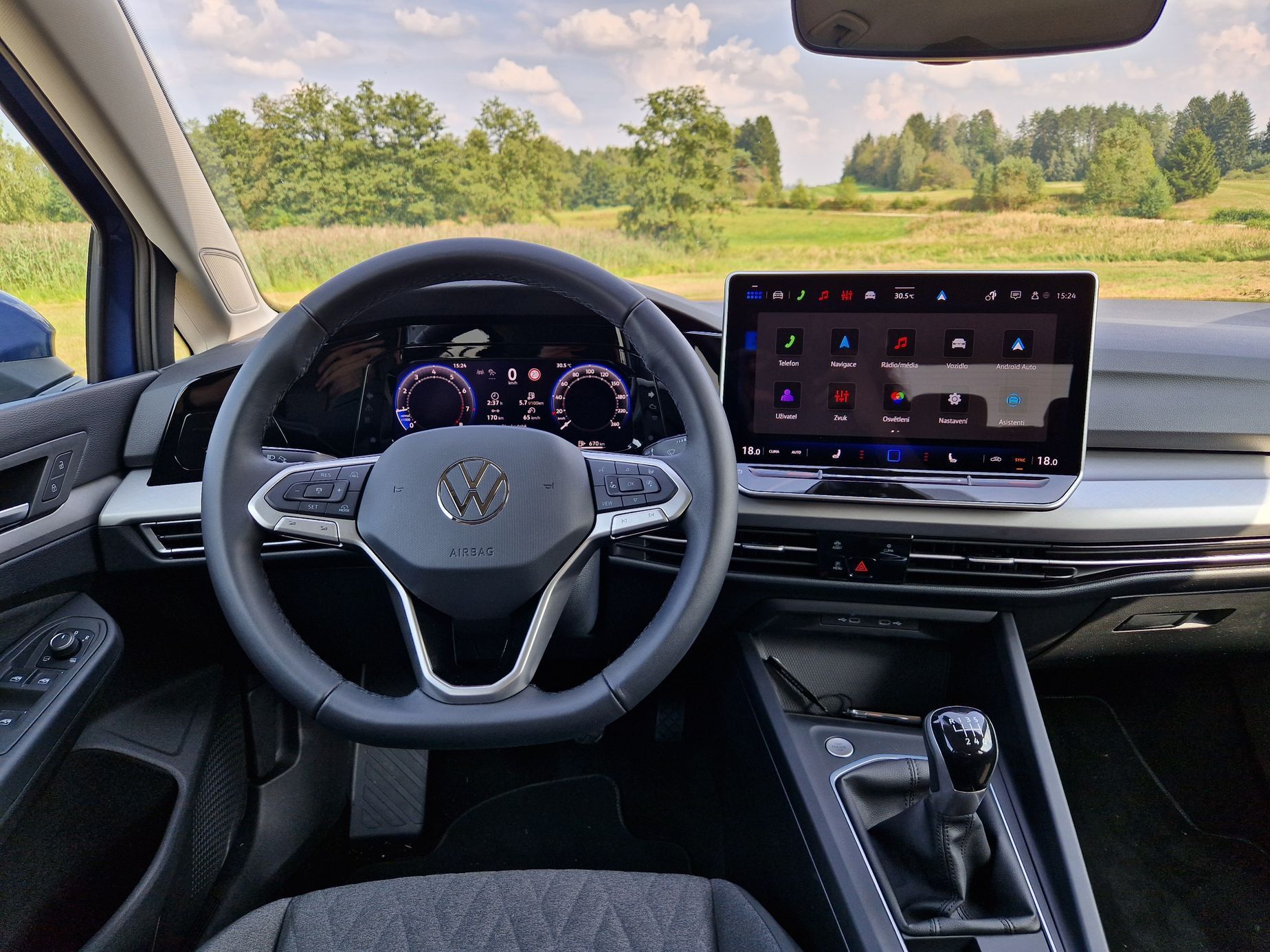 Volkswagen Golf 1.5 TSI People test