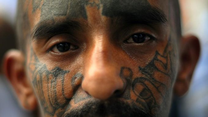 Nejrůznější tetotávní jsou typická pro členy jednotlivých středoamerických gangů.