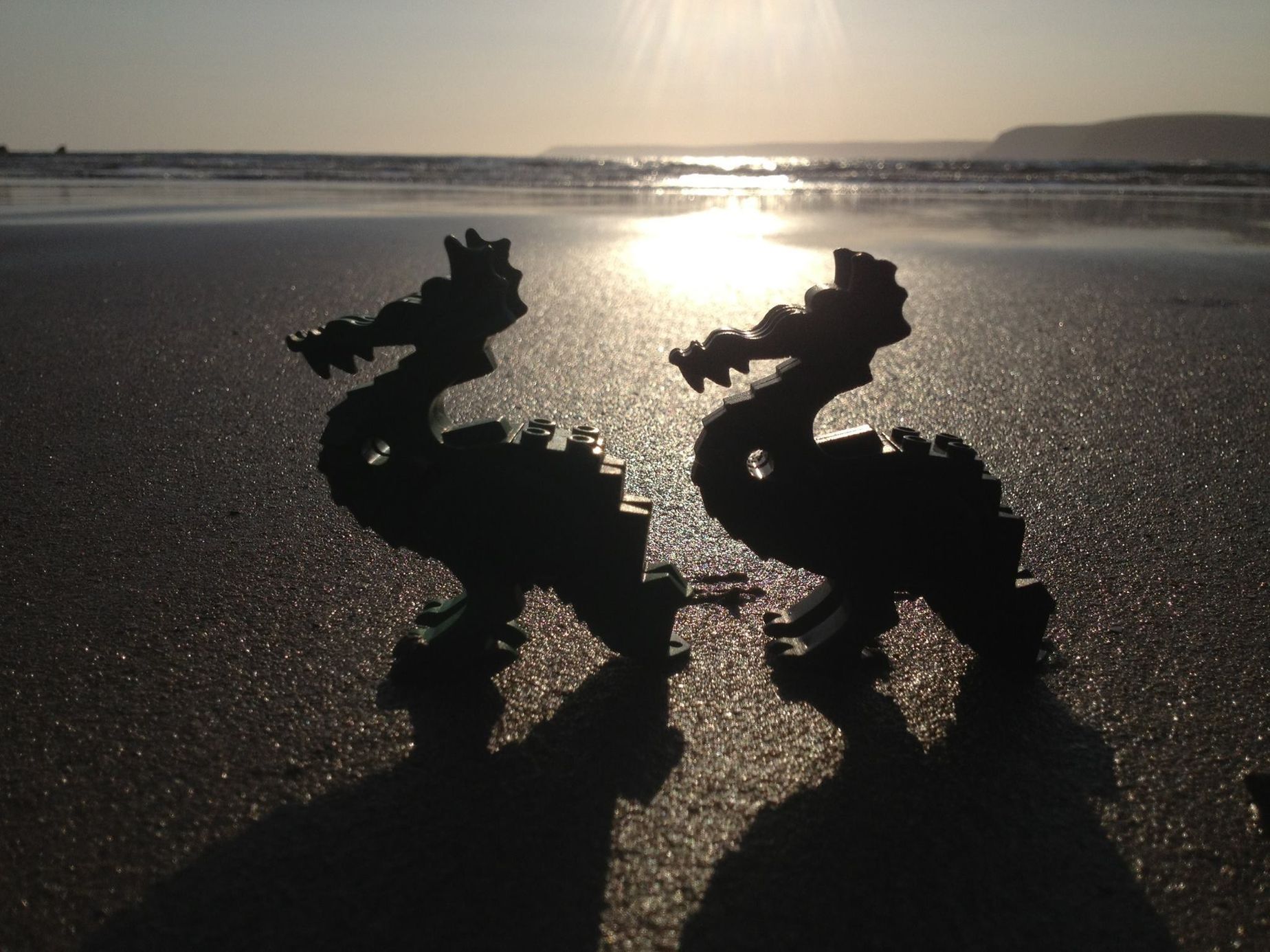 Moře vyplavuje hračky Lego