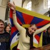 Tibetská vlajka v kostele Svatého Salvátora