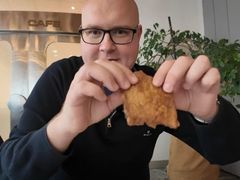 Oblíbenou součástí videí jsou hotelové snídaně. Ochutnávání jídel i nápojů je u diváků v oblibě.