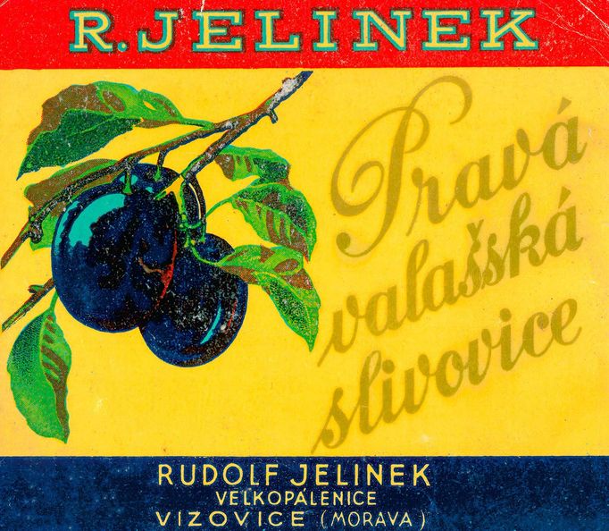 Dobové snímky z historie společnosti Rudolf Jelínek a. s., která se zabývá výrobou destilátů na Valašsku již od 16. století.