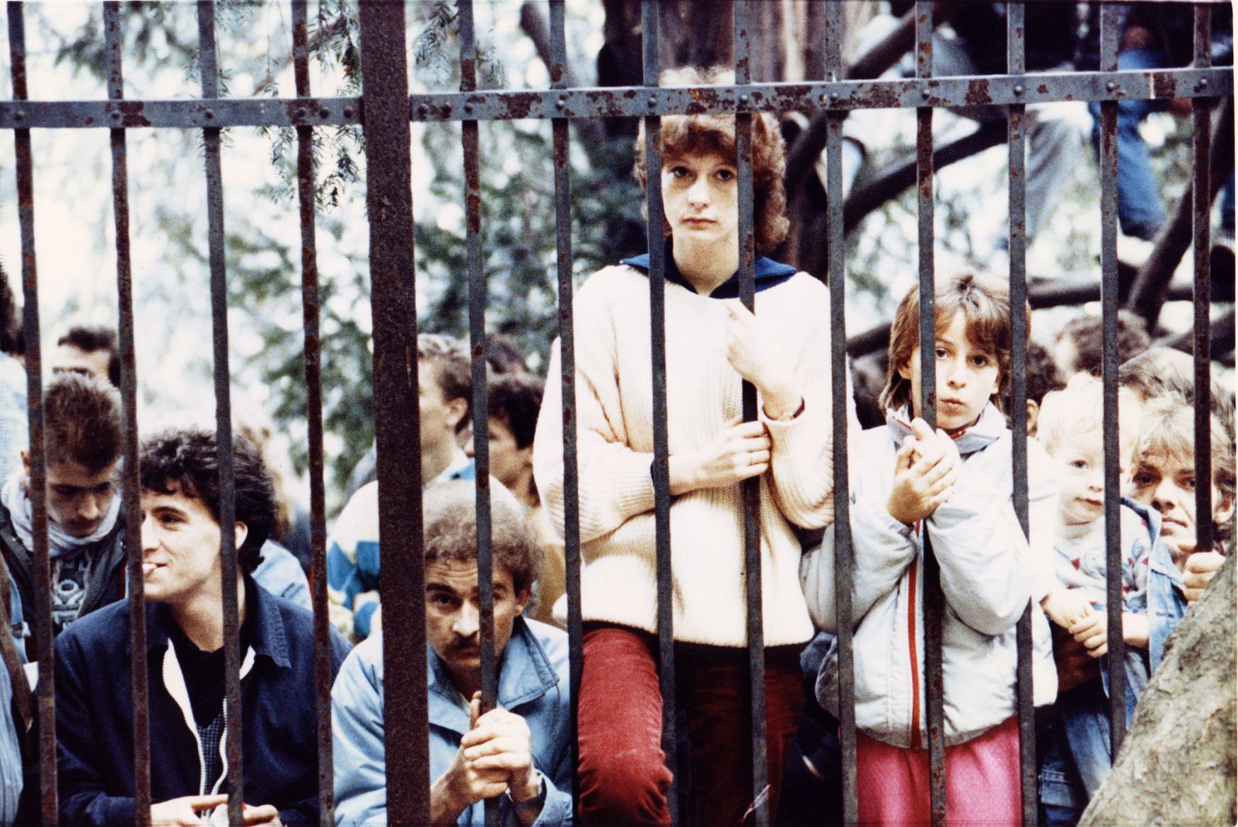 Jednorázové užití / ČTK / Velvyslanectví SR / Praha / 1989