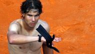 NADAL - ANTUKOVÝ TERMINÁTOR. Jak jinak pojmenovat pětadvacetiletého rodáka z Mallorcy. Rafa na oranžovém povrchu jen těžko hledá konkurenci a na French Open obzvlášť. Na dvorci Phillipa Chatriera poprvé triumfoval už v osmnácti a pak ještě pětkrát. Pokud uspěje i tentokrát, překoná v počtu triumfů legendárního Björna Borga.