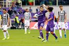 Fantastický obrat Fiorentiny proti Juventusu, propad Lazia