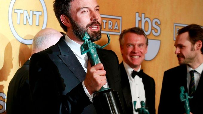 Režisér a herec Ben Affleck získal za Argo už Zlaté glóby, nyní má i ceny vlivných asociací herců a producentů