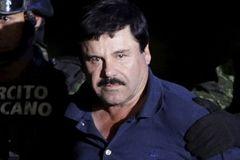 Hrozil další útěk? Mexický narkobaron Prcek byl převezen do věznice na hranicích s USA
