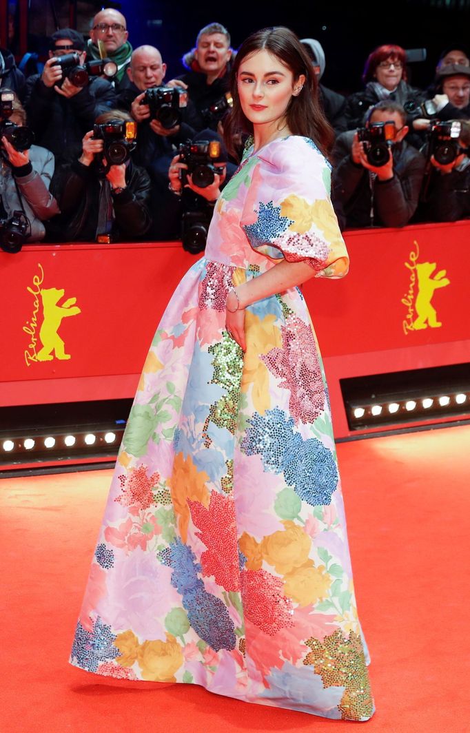 Německá herečka a tanečnice Aylin Tezelová.