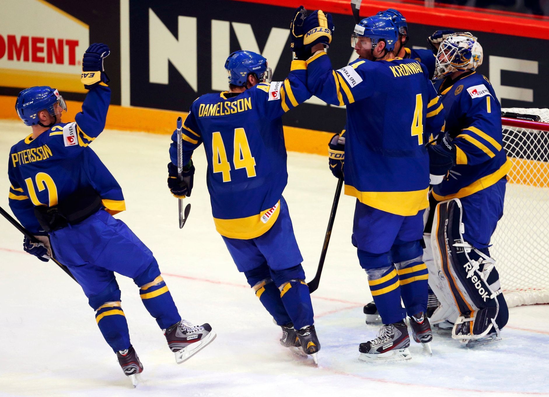 MS v hokeji 2013, Česko - Švédsko: Švédové slaví vítězství