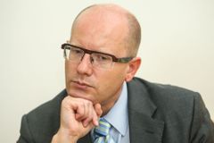 Jsem silný lídr, říká Sobotka po ústupu kritikům