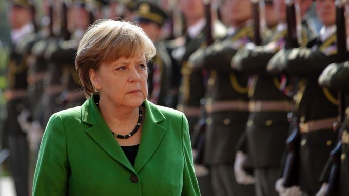 Angela Merkelová po příjezdu do Prahy