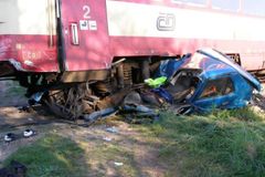 Na Chebsku se srazil vlak s náklaďákem
