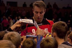 FOTO Čeští házenkáři na úvod kvalifikace nadchli fanoušky