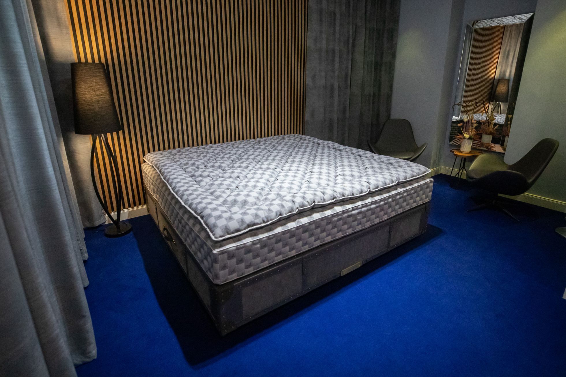 Nejdražší postel Grand Vividus od společnosti Hästens