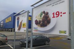 IKEA dostala za koninu v kuličkách pokutu 500 000 korun