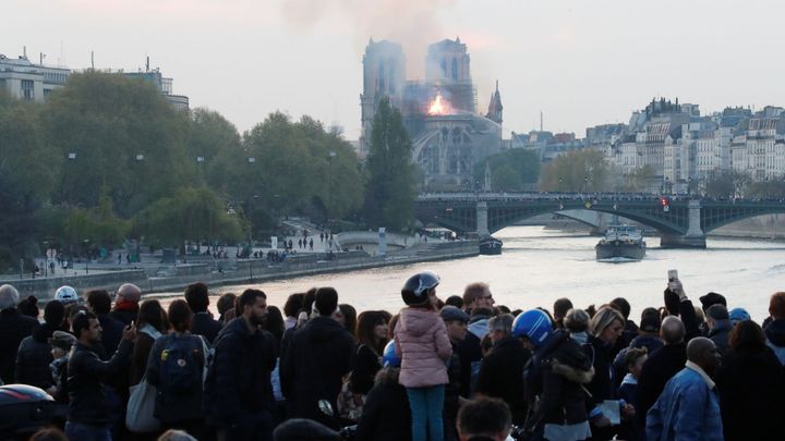 Na koncertu na podporu Notre-Dame se vybralo téměř 400 000 korun