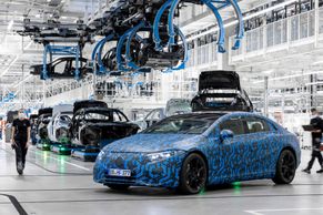 Maďarsko jako elektromobilová velmoc? Produkci auta na baterky chystá Mercedes i BMW
