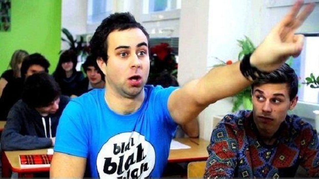 Další virál "Debilní kecy" se strefuje do studentů