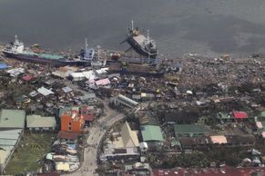 Obrazem: Zkáza na Filipínách. Zničené město, 10 tisíc mrtvých