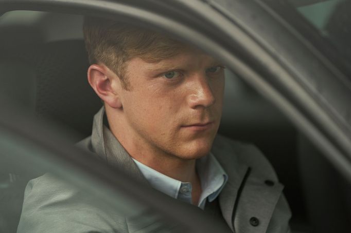 Frank Blake jako Alan.