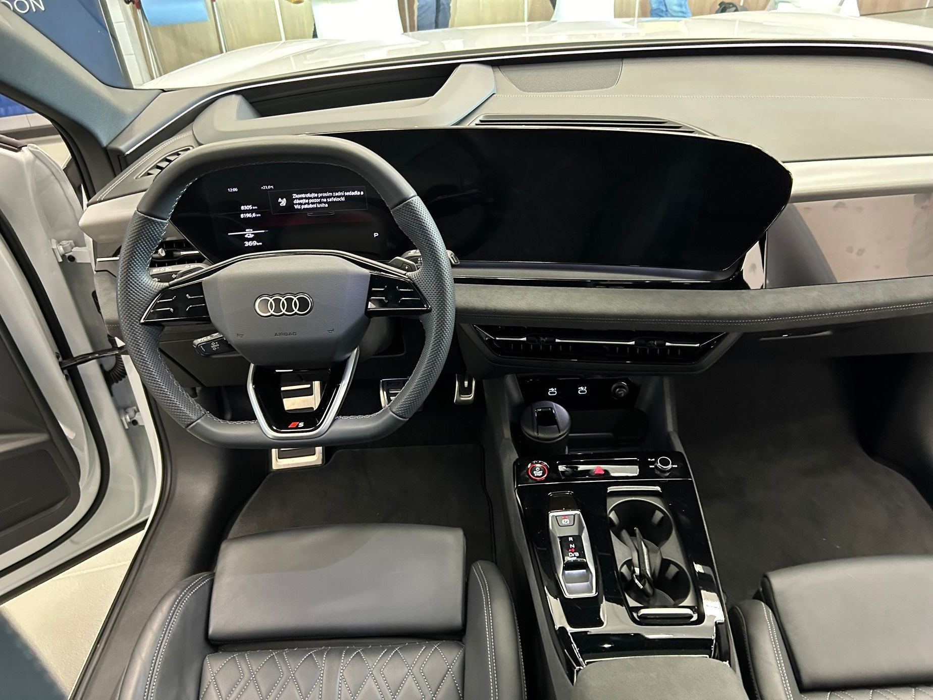Audi Q6 e-tron