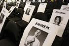 Eminem čeká, zda uspěje na blyštivé oslavě marketingu