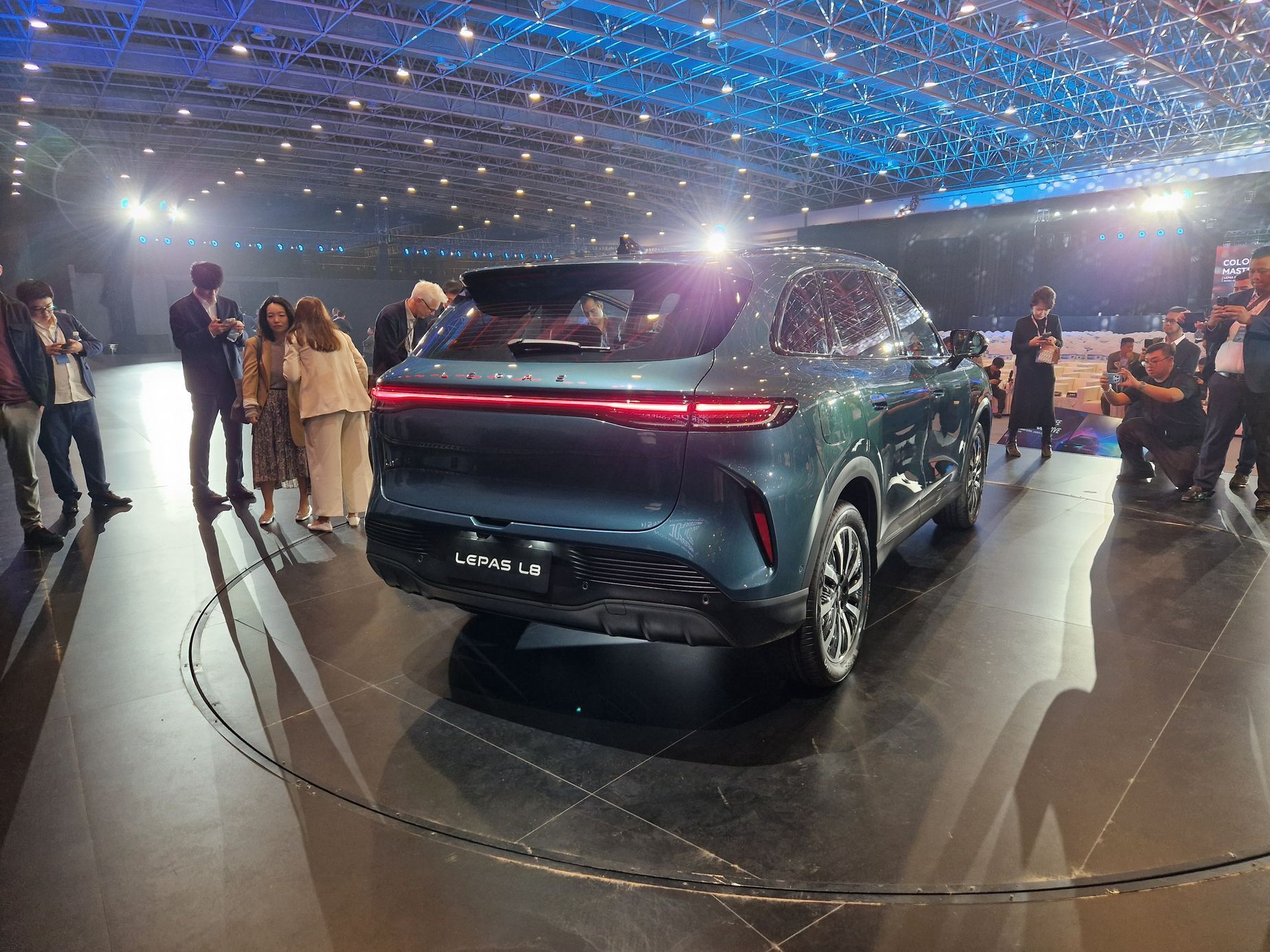 Představení automobilky Lepas