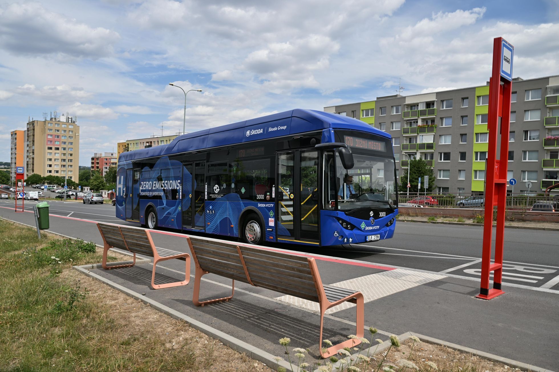 Vodíkový autobus MHD Praha, zahájení provozu