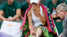 Zraněná Caroline Wozniacká ve druhém kole Wimbledonu 2013