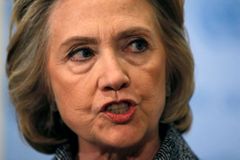 Clintonová: Mít jeden e-mail bylo snazší, data mi neunikla