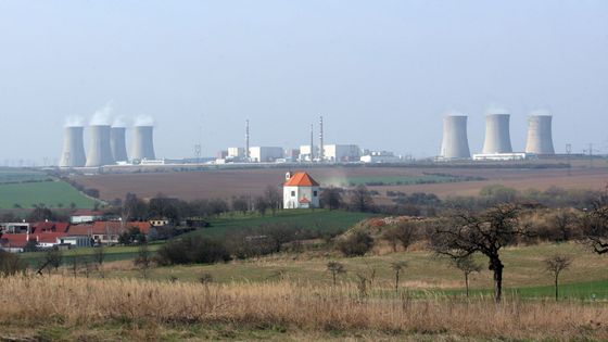 FOTO Zámky zakleté do vepřínů. Cesta po zmaru jižní Moravy