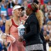 Serena Williamsová a Caroline Wozniacká ve finále US Open