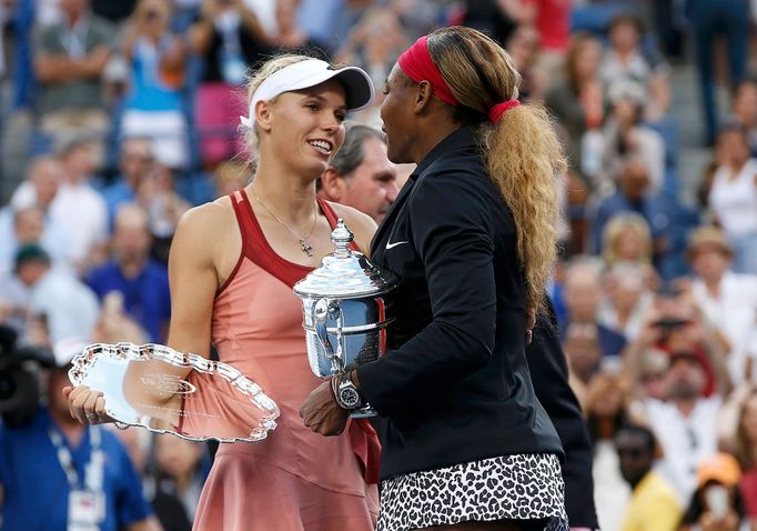 Serena Williamsová a Caroline Wozniacká ve finále US Open