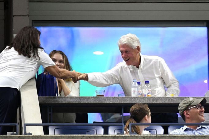 Nejlepší fotky US Open 2018: Bill Clinton v osmifinále