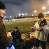 Dobrovolník Jakub Trefný, který se svými kamarády pomáhá bezdomovcům
