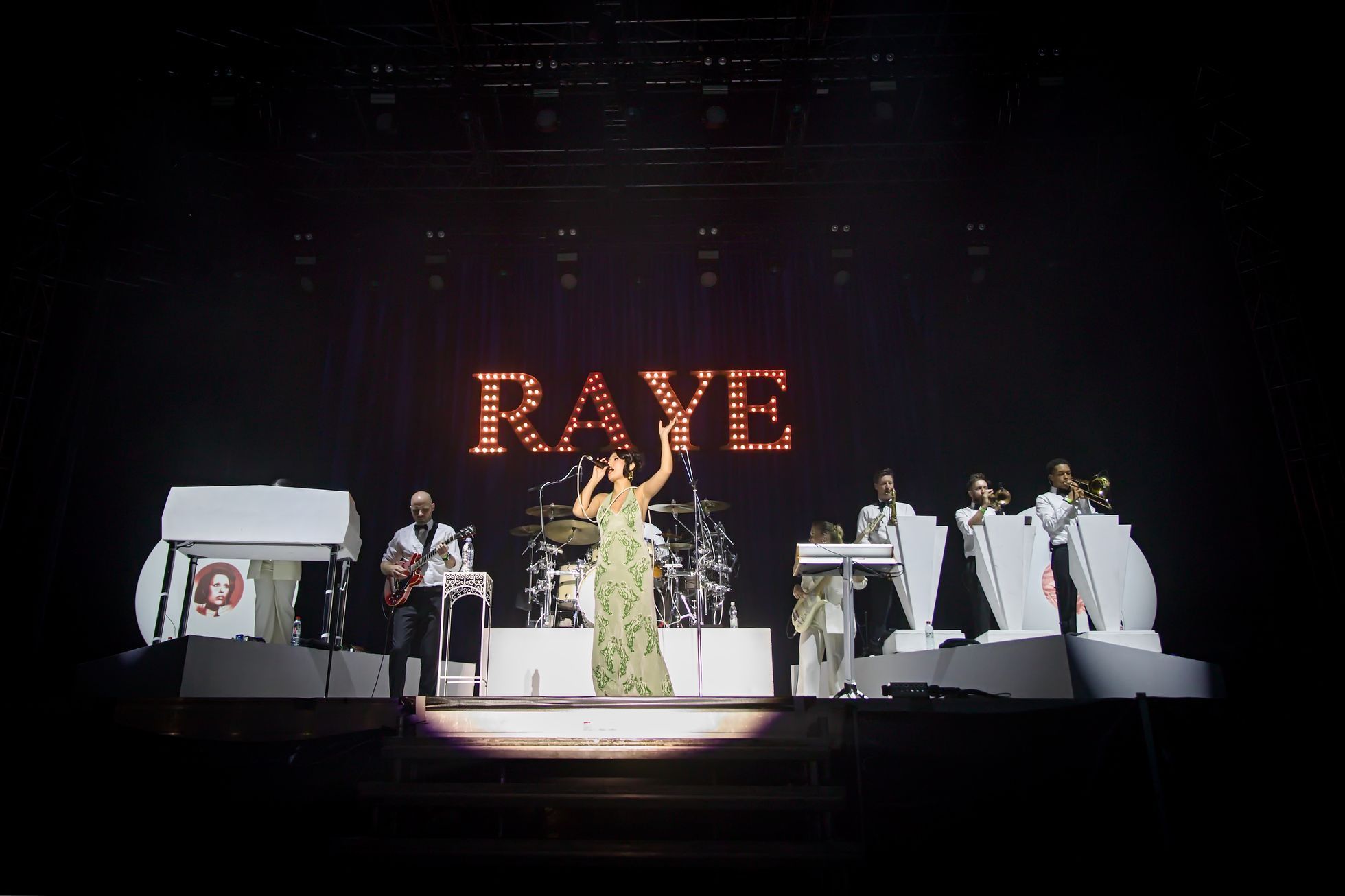 Raye, Metronome, 2024