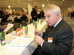 Miloš Melčák prožívá dusný závěr politické kariéry