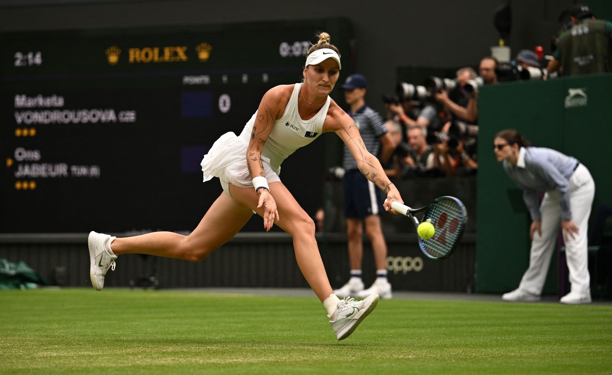 Markéta Vondroušová ve finále Wimbledonu 2023