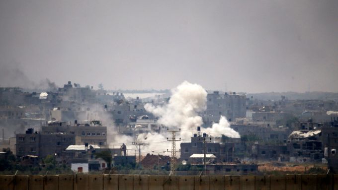 Nynější konflikt v Gaze si vyžádal už 700 lidských životů, jednání o příměří byla zatím neúspěšná.