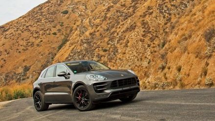 Porsche Macan: Není jen malý Cayenne, má vysoký výkon i cenu
