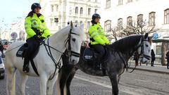Městská policie Praha na koních jízdní hlídka
