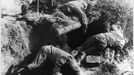 DEAD RUSSIANS Dead Soviet troops in a trench. Date: 1942-43 Source: Unattributed photograph MELEDIN COLLECTION