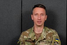 Před lety porazil Federera, teď ukrajinský tenista bojuje s ruskými okupanty