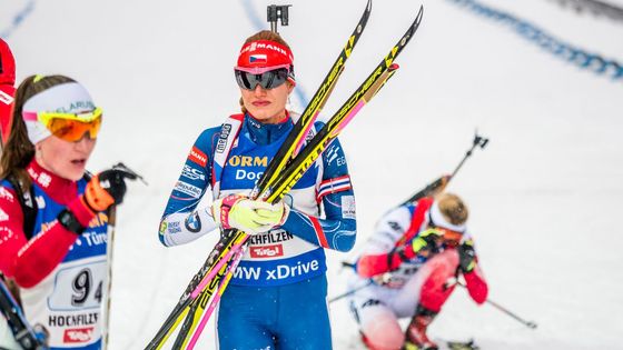 V tváři Gabriely Koukalové se v cíli mísilo zklamání s únavou.