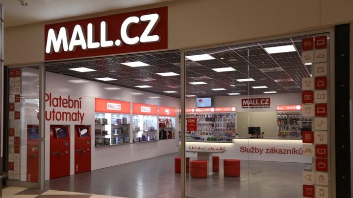 Kvůli omezení výroby zdražily v Česku počítače i komponenty. Ceny porostou i dál