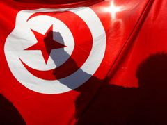 Nespokojeným Tunisanům se zatím revoluce daří