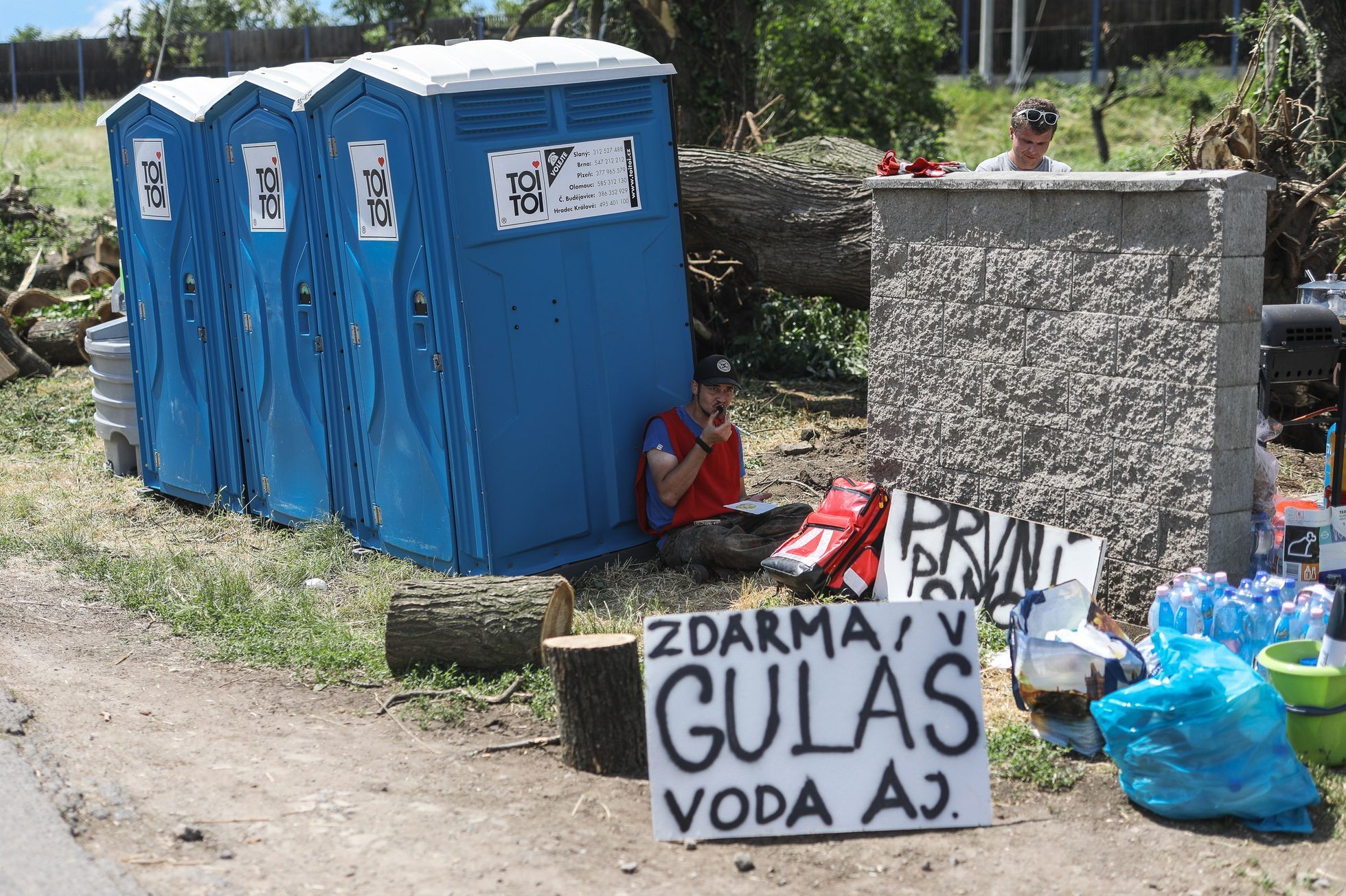 Tornádo na Hodonínsku - ničivé následky, pomoc, obce Lužice, Mikulčice, Moravská Nová Ves a Hrušky