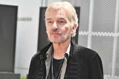 Je šestkrát ženatý, hraje rock a režíruje. Herec Billy Bob Thornton slaví 70 let