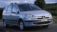 Peugeot 807 / Citroën C8 / Lancia Phedrda / Fiat Ulysse (2002-2014). Našli jsme: Phedra 2.2 JTD (najeto 211 000 km), cena 154 900 Kč.