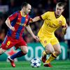 Barcelona - Arsenal: Iniesta a Wilshere